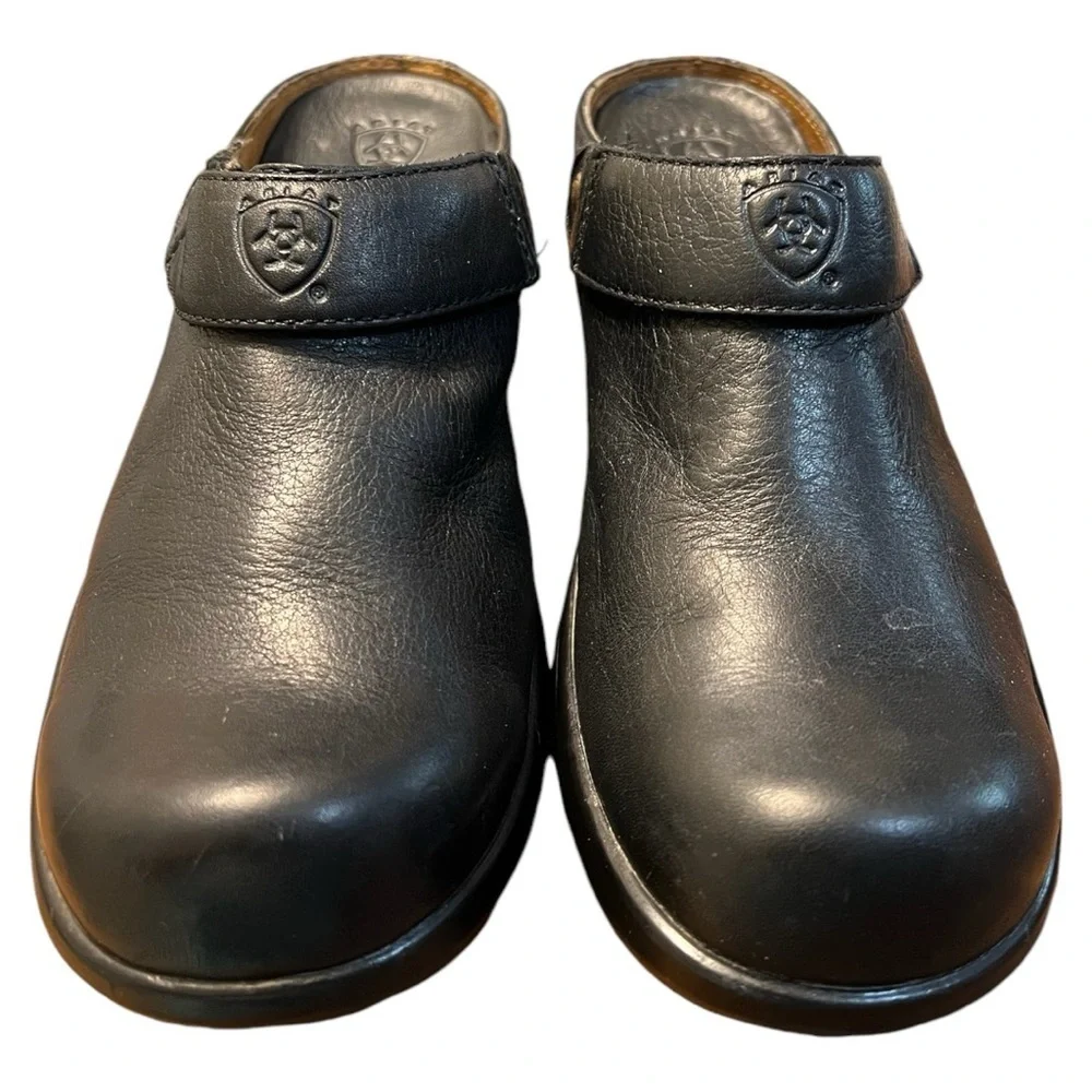 Ariat Santa Cruz Black Leather Clogs/ Slip-Ons Woman’s Size 7C Style 93801W - Picture 1 of 9